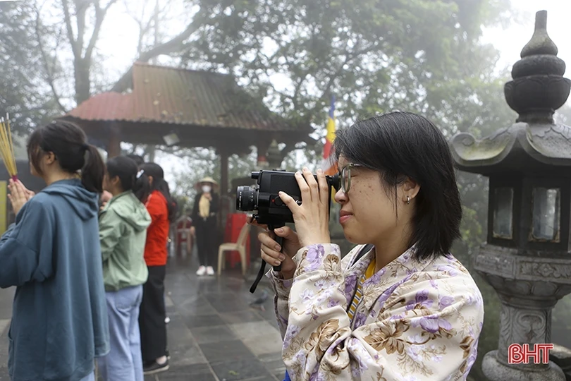 Học sinh, vinh viên Hà Tĩnh bản lĩnh, tự tin hội nhập Emagazine