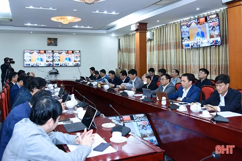 Nông nghiệp tăng trưởng cao nhất trong nhiều năm, là trụ đỡ của nền kinh tế