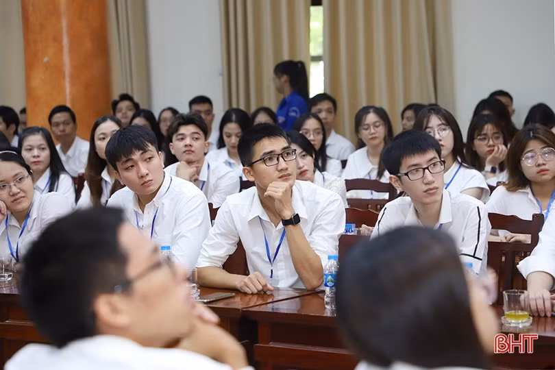 Hà Tĩnh phê duyệt kết quả xét tuyển thu hút nhân tài theo Nghị định 140