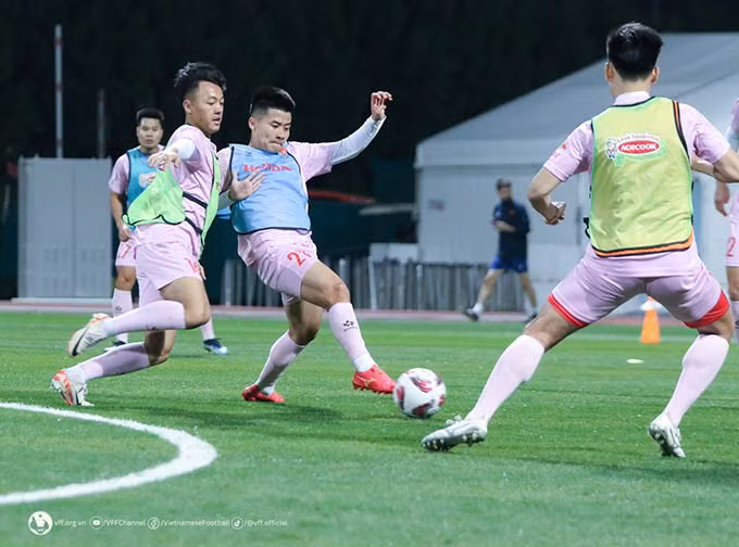 ĐT Việt Nam có đội hình mạnh nhất, tập trên sân chất lượng thế giới