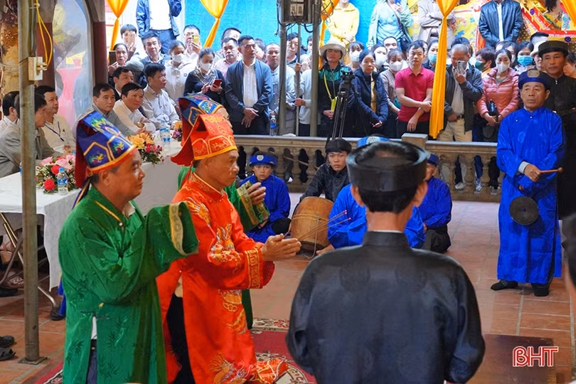 UBND tỉnh yêu cầu xử lý dứt điểm những bất cập tại đền Chợ Củi