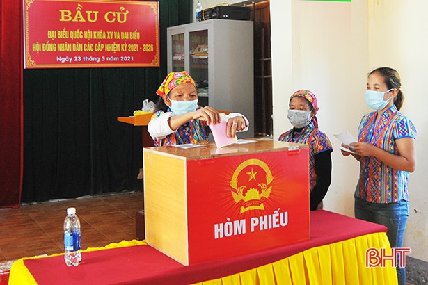 35 người trúng cử đại biểu HĐND huyện Hương Khê khóa XXI