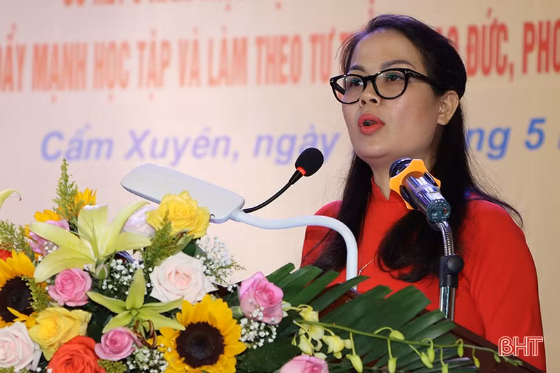 Cẩm Xuyên cần tiếp tục phát huy trách nhiệm nêu gương trong cán bộ, đảng viên