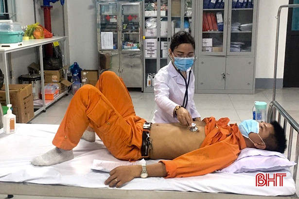 Toàn bộ 1.232 công nhân Công ty Haivina Hồng Lĩnh được khám sức khỏe định kỳ