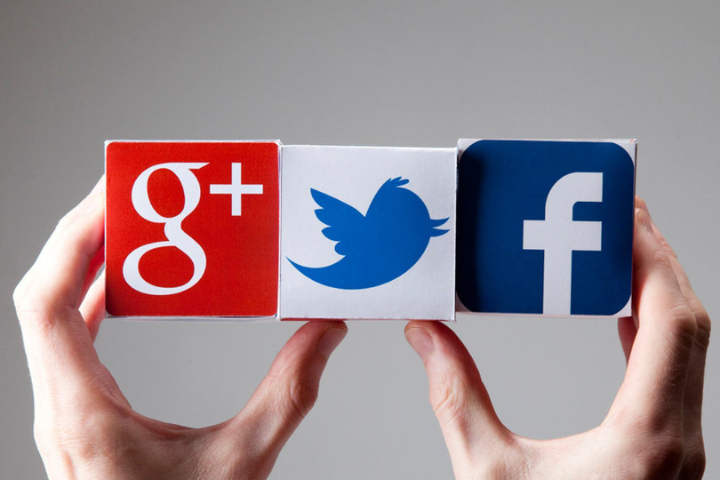 Nga phạt Google, Facebook không xóa nội dung bị cấm