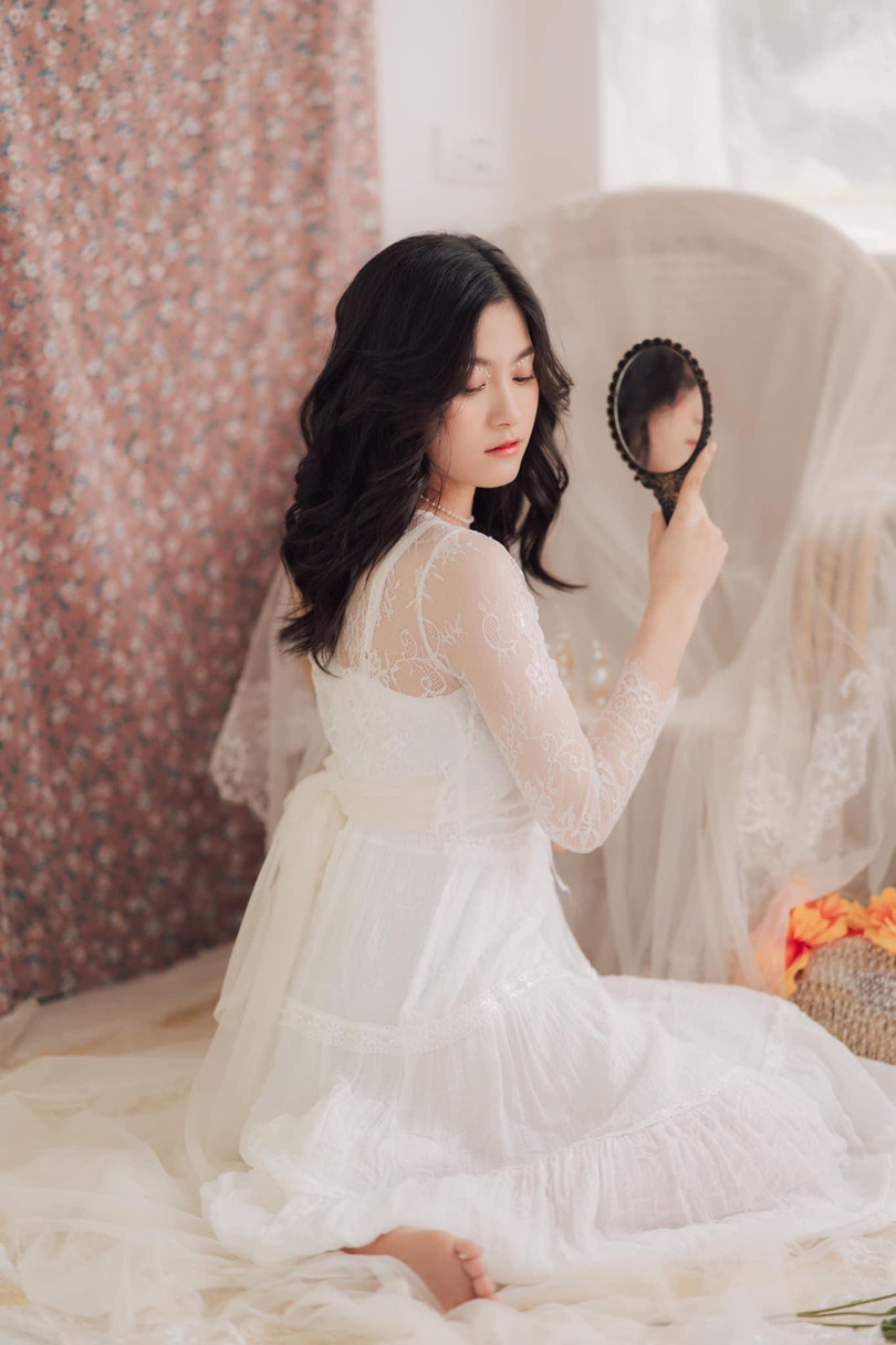 Lớp phó văn nghệ ở Hà Tĩnh thu hút cộng đồng mạng với vẻ đẹp ngọt ngào