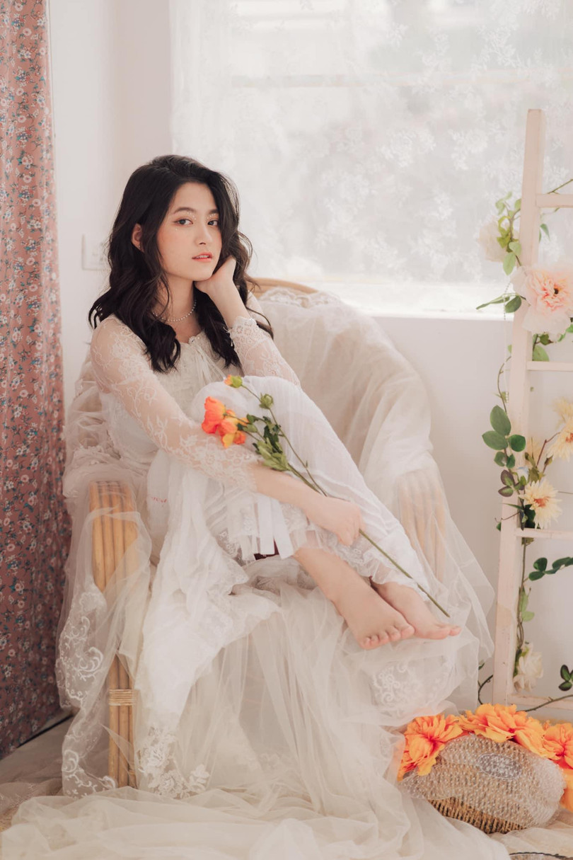 Lớp phó văn nghệ ở Hà Tĩnh thu hút cộng đồng mạng với vẻ đẹp ngọt ngào