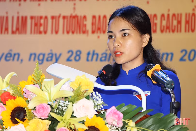 Cẩm Xuyên cần tiếp tục phát huy trách nhiệm nêu gương trong cán bộ, đảng viên