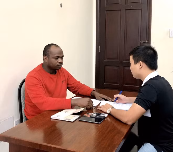 Bị mất gần 1,5 tỷ đồng sau khi kết bạn với nick “trai Tây”