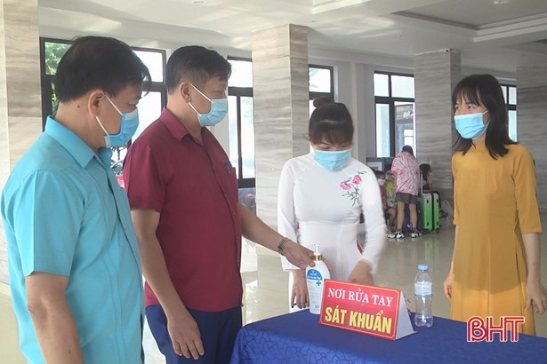 Hà Tĩnh rà soát được 12.397 người từ vùng dịch về trên địa bàn