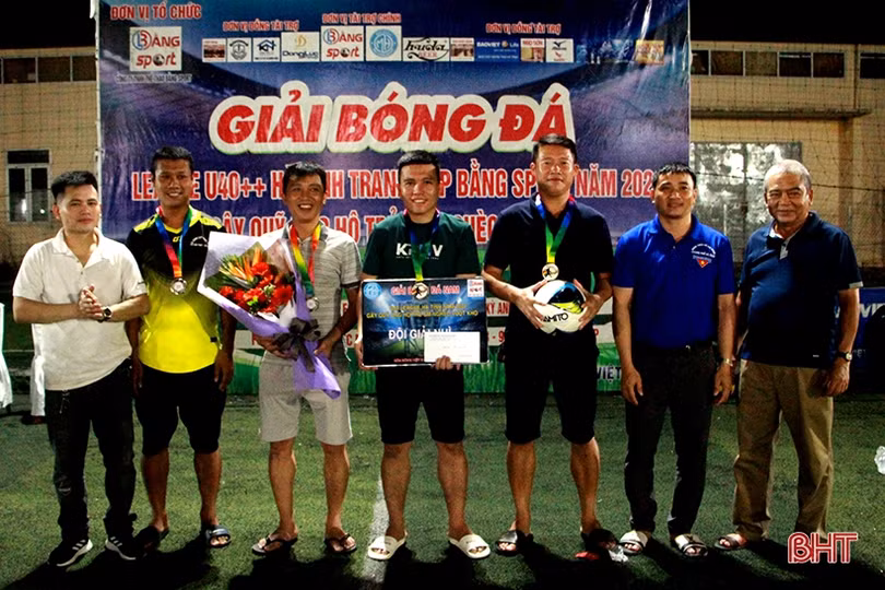 FC Phúc Sport vô địch Giải Bóng đá League U40++ Cup Bằng Sport năm 2021