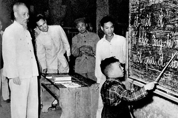 Tầm nhìn Hồ Chí Minh với thế thế trẻ