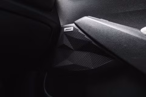 Kia Seltos 2022 ra mắt, thêm phiên bản đặc biệt