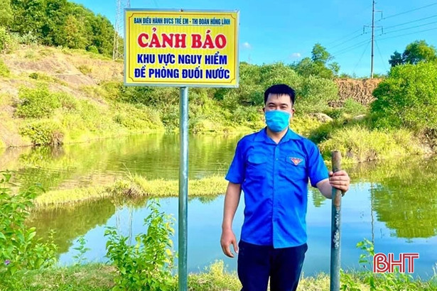 Cắm 39 biển cảnh báo phòng chống đuối nước ở TX Hồng Lĩnh