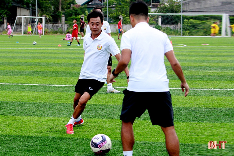 Hồng Lĩnh Hà Tĩnh hội quân chờ ngày V.League khởi tranh trở lại