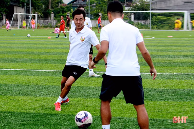 Hồng Lĩnh Hà Tĩnh hội quân chờ ngày V.League khởi tranh trở lại