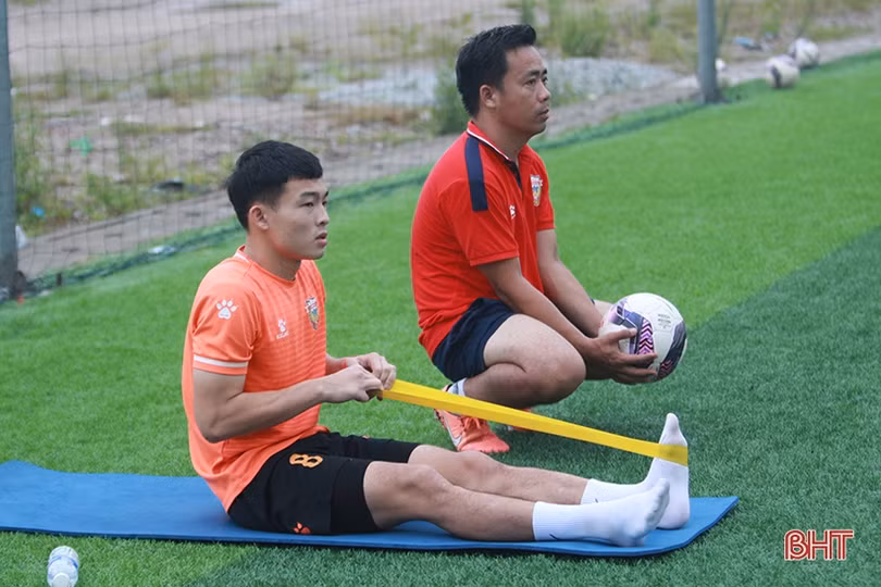 Hồng Lĩnh Hà Tĩnh hội quân chờ ngày V.League khởi tranh trở lại