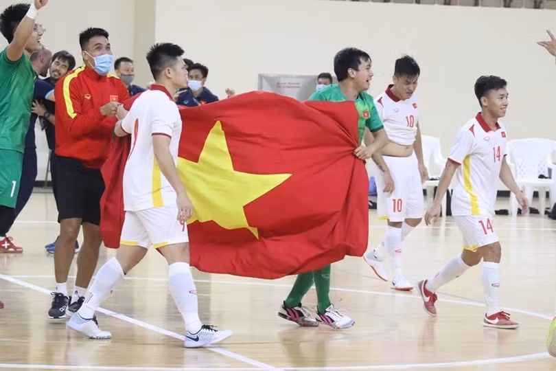 Tuyển Futsal Việt Nam vỡ òa sung sướng khi lấy vé World Cup
