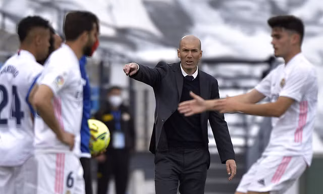 NÓNG: Zidane quyết định chia tay Real Madrid