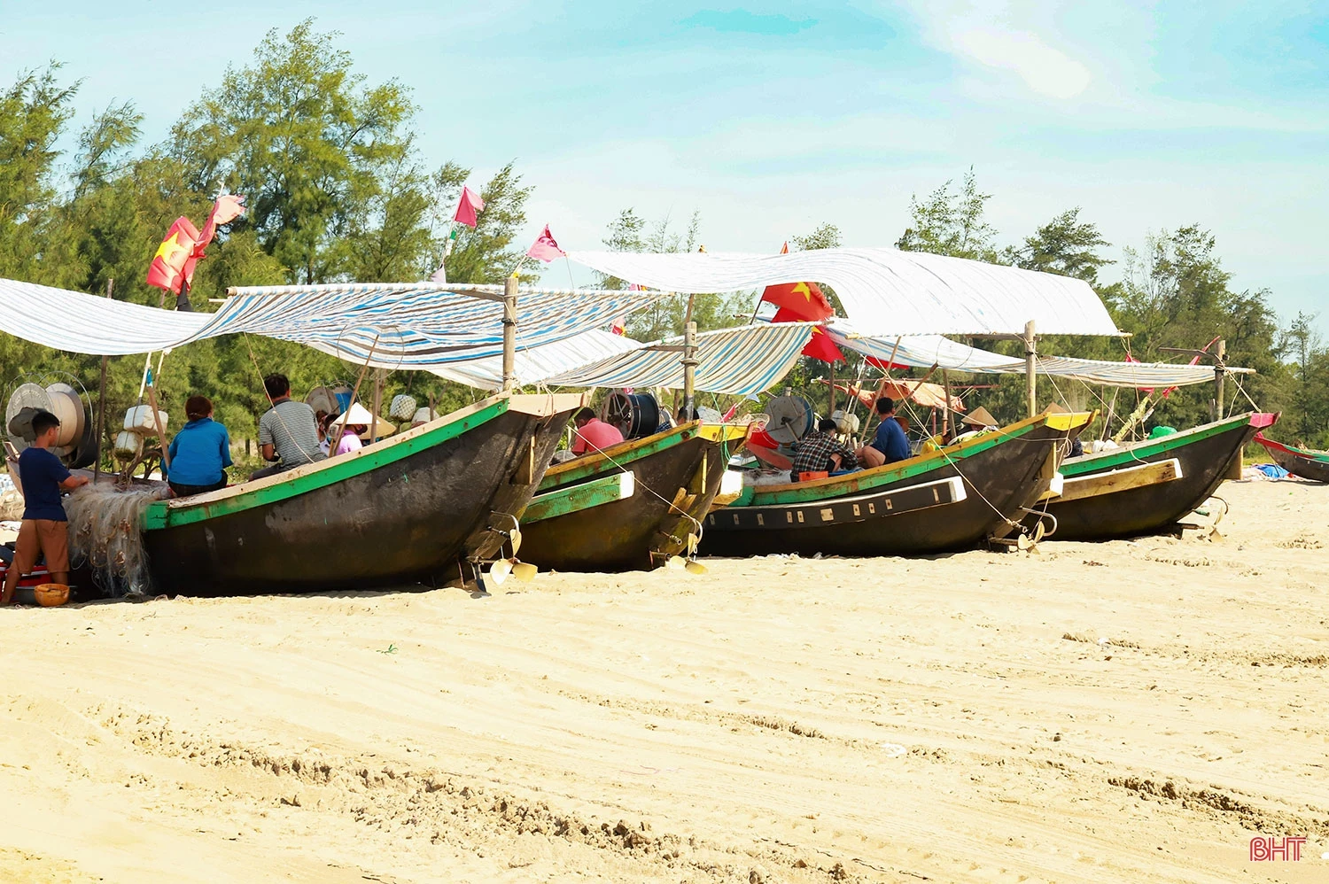 Vấn nạn tàu giã cào trên vùng biển Hà Tĩnh (bài 1): Khai thác tận diệt và hậu quả của việc giành giật ngư trường