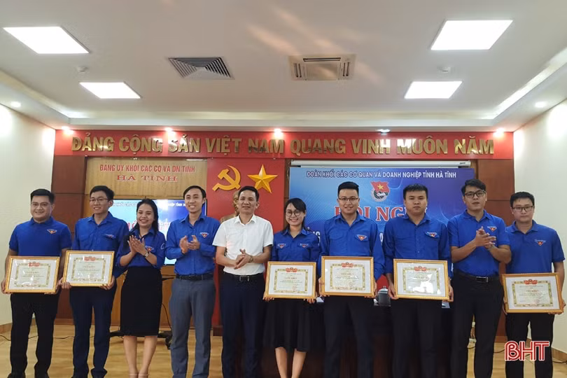 Đoàn khối CCQ&DN Hà Tĩnh được xếp loại xuất sắc trong Tháng Thanh niên 2023