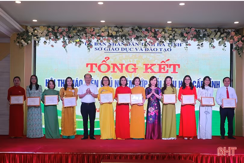 Hà Tĩnh vinh danh 111 giáo viên chủ nhiệm giỏi tiểu học cấp tỉnh 
