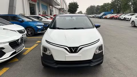 VinFast chính thức bàn giao VF 5 Plus, giá từ 458 triệu đồng