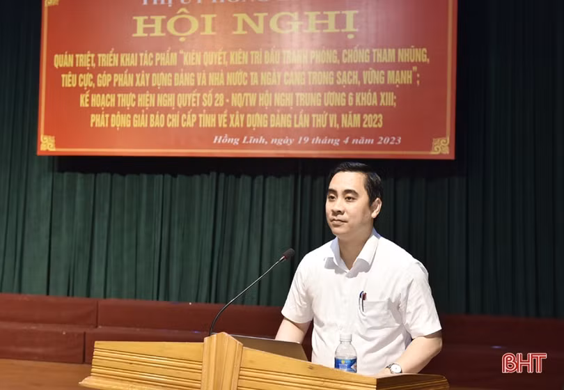 Quán triệt tác phẩm của Tổng Bí thư Nguyễn Phú Trọng tới cán bộ, đảng viên TX Hồng Lĩnh