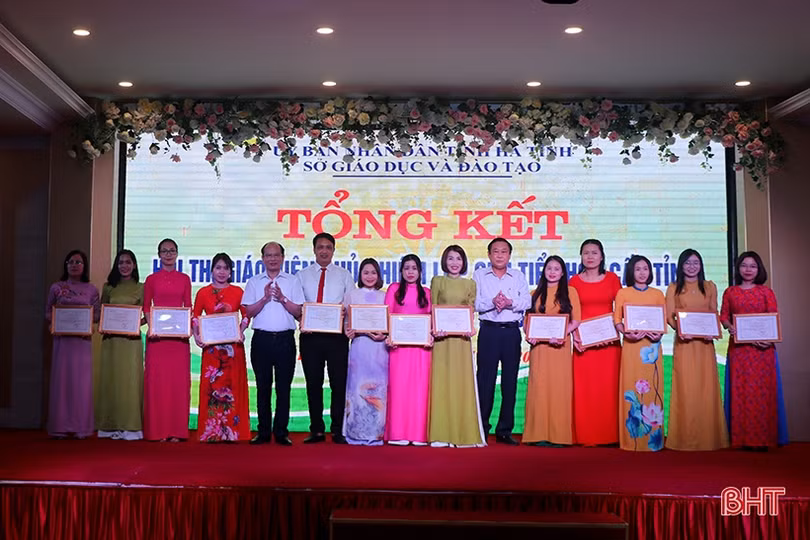 Hà Tĩnh vinh danh 111 giáo viên chủ nhiệm giỏi tiểu học cấp tỉnh 