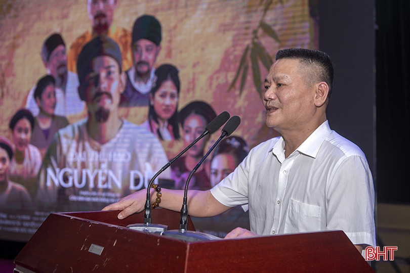 Công chiếu phim “Đại thi hào Nguyễn Du” ở Nghi Xuân