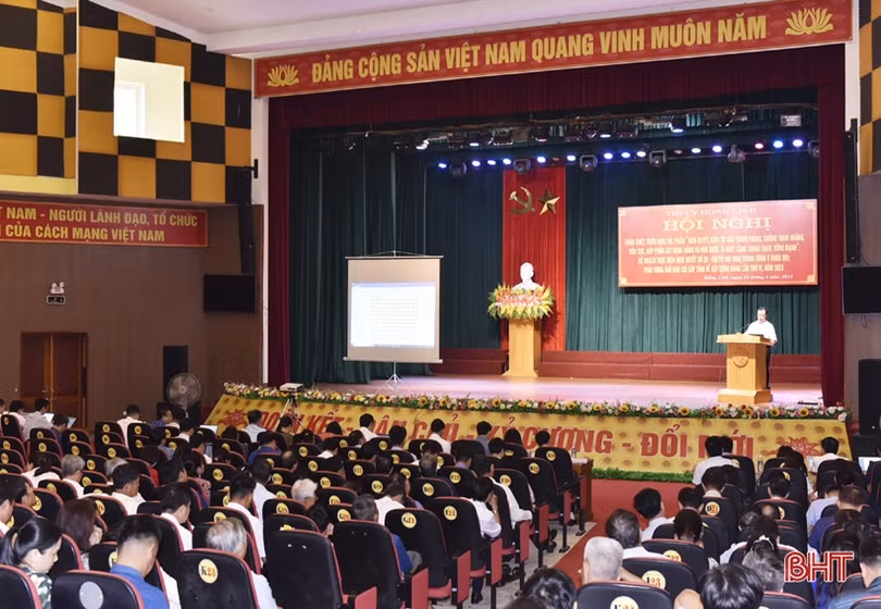 Quán triệt tác phẩm của Tổng Bí thư Nguyễn Phú Trọng tới cán bộ, đảng viên TX Hồng Lĩnh