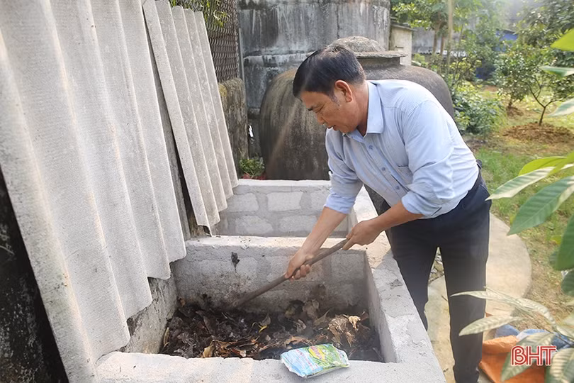 Xây dựng lối sống “xanh” từ việc phân loại rác tại nguồn