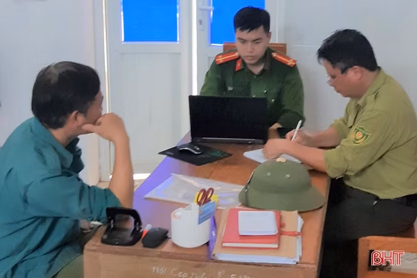 Phát hiện đối tượng chặt phá rừng trái phép ở Hương Khê