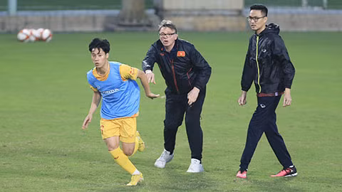 HLV Philippe Troussier: Nấc thang đầu tiên