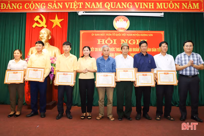 Hương Sơn tiếp tục nâng cao chất lượng Ngày hội Đại đoàn kết toàn dân tộc
