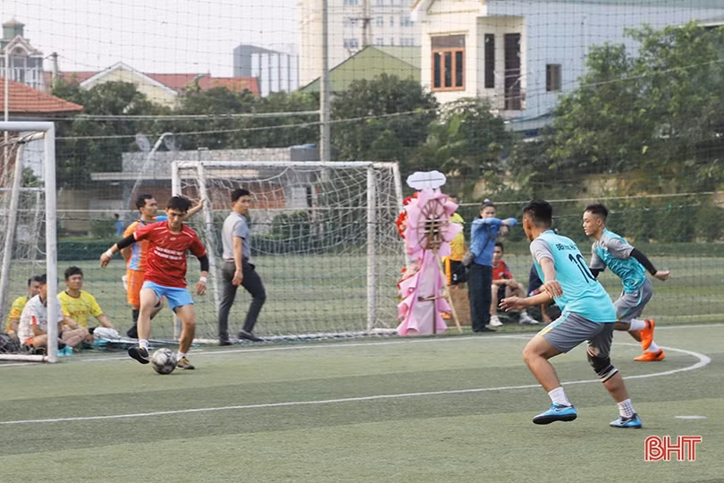 Khởi tranh Giải bóng đá kiến trúc và xây dựng Hà Tĩnh lần thứ nhất
