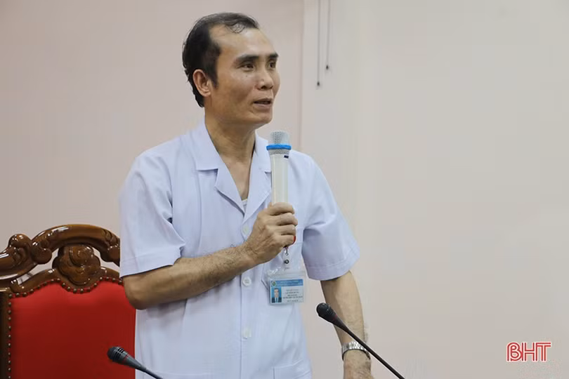 Nâng cao kiến thức về bệnh Marburg và tay, chân, miệng cho cán bộ y tế tuyến huyện