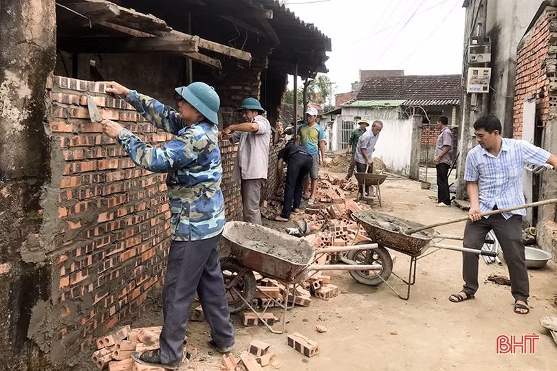 Người dân Tùng Lộc hiến hơn 4.000 m<sup>2 </sup>mở rộng đường giao thông