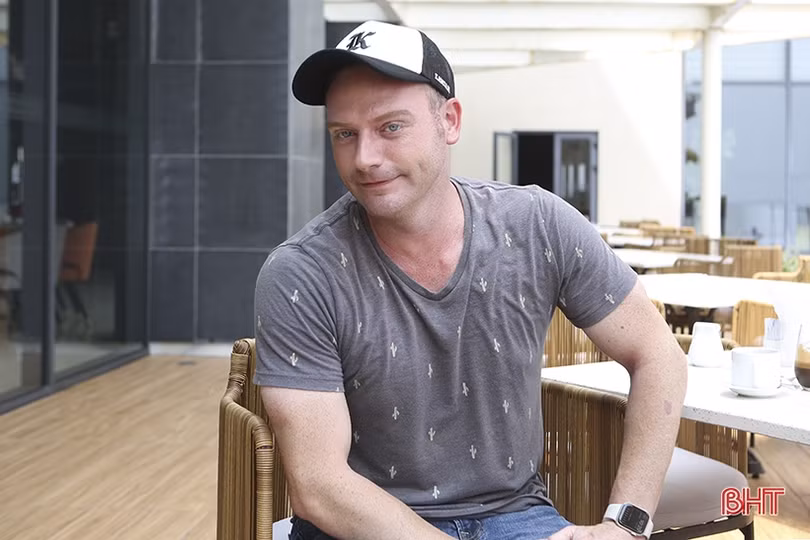 Du khách háo hức chờ đón lễ khai trương du lịch biển Hà Tĩnh