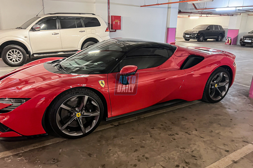 Ferrari SF90 Spider đầu tiên về Việt Nam sở hữu biển số tứ quý 9