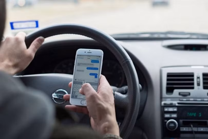 Đánh đổi tương lai vì một phút bất cẩn khi lái xe