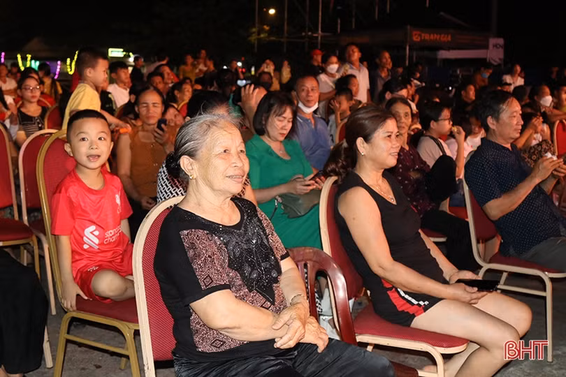 Tổng duyệt chương trình nghệ thuật khai trương du lịch biển Hà Tĩnh