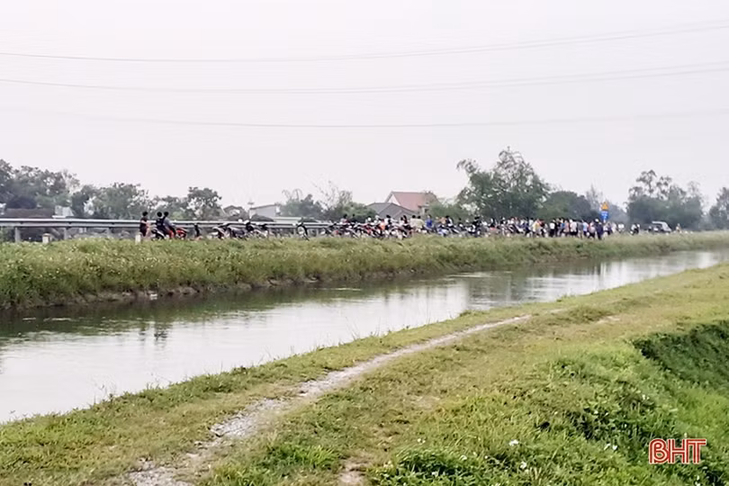 Tắm kênh Kẻ Gỗ, một nam sinh đuối nước thương tâm