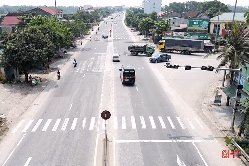 Hệ thống đèn tín hiệu giao thông ở ngã ba Giang lại “ngủ quên”