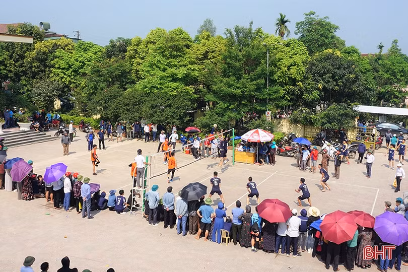 Khởi tranh Giải Bóng chuyền công - nông - binh huyện Hương Khê