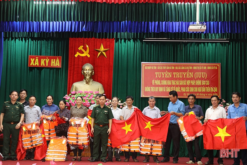 Tuyên truyền phòng chống khai thác IUU cho ngư dân TX Kỳ Anh