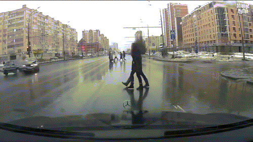 Những tình huống thoát nạn khó tin khi “thần chết ngủ quên”