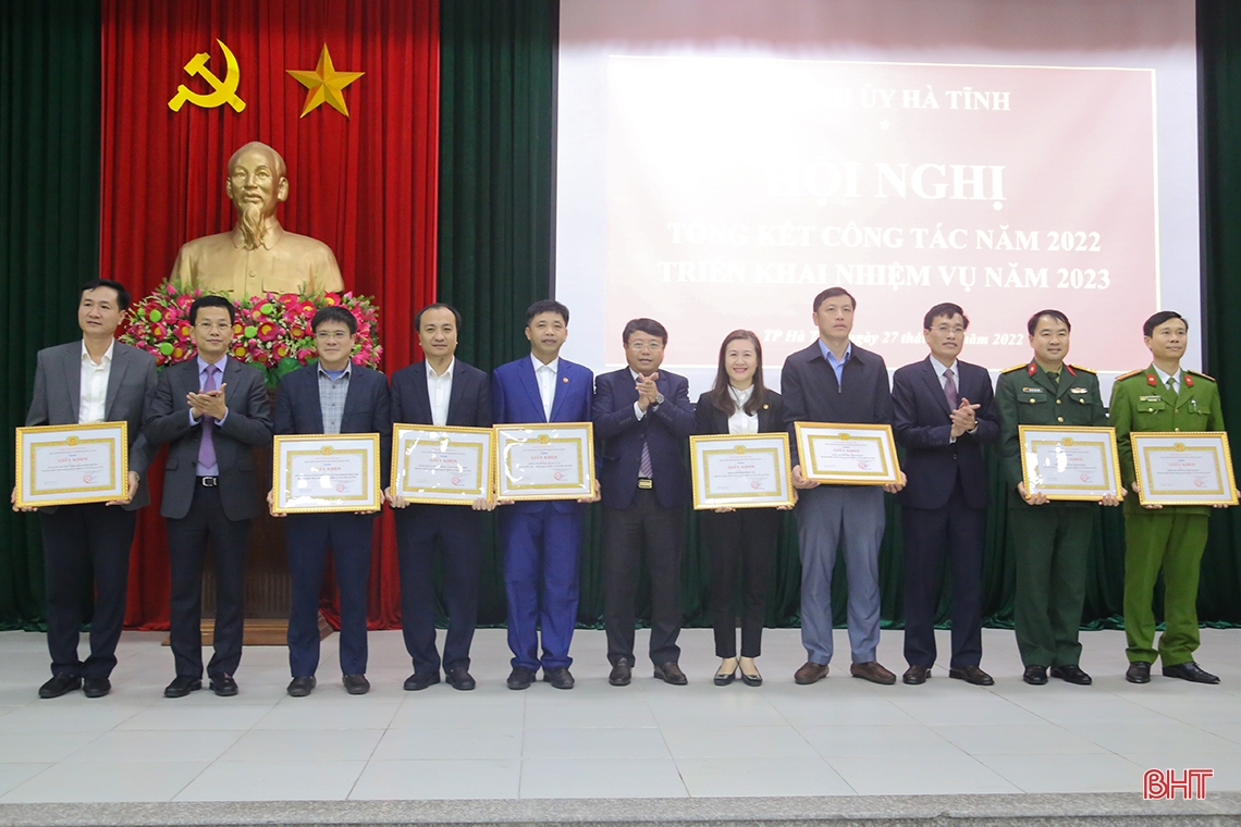 Triển khai đồng bộ giải pháp, thực hiện nhiệm vụ chiến lược xây dựng và phát triển TP Hà Tĩnh