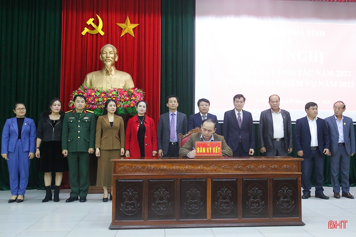 Triển khai đồng bộ giải pháp, thực hiện nhiệm vụ chiến lược xây dựng và phát triển TP Hà Tĩnh
