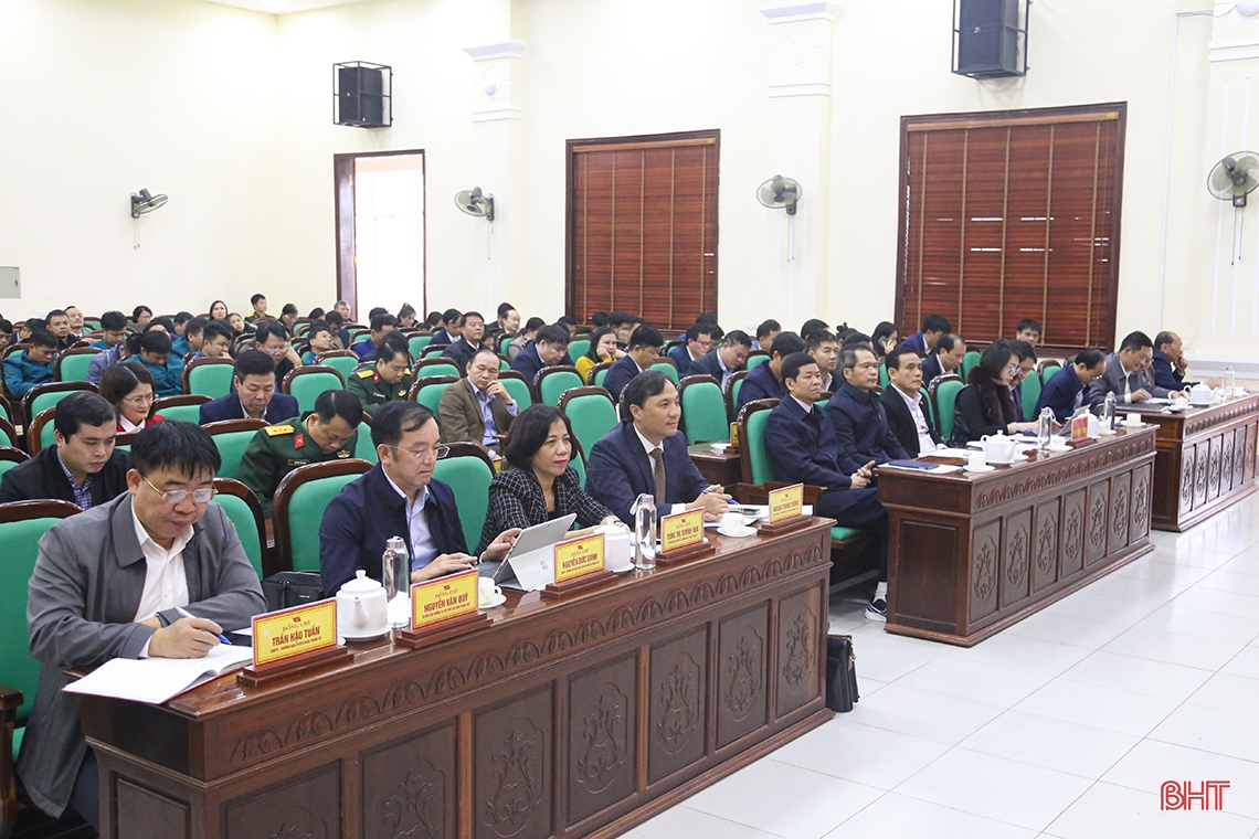 Triển khai đồng bộ giải pháp, thực hiện nhiệm vụ chiến lược xây dựng và phát triển TP Hà Tĩnh
